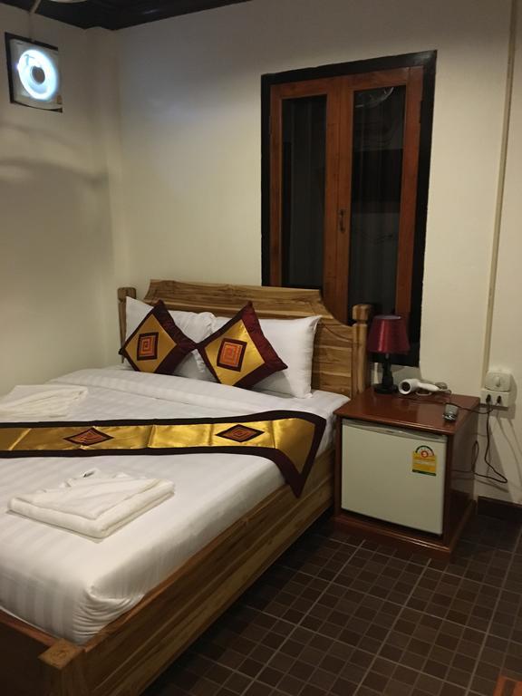 Central Backpacker Hostel Luang Prabang Zewnętrze zdjęcie