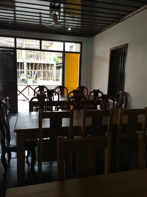 Central Backpacker Hostel Luang Prabang Zewnętrze zdjęcie